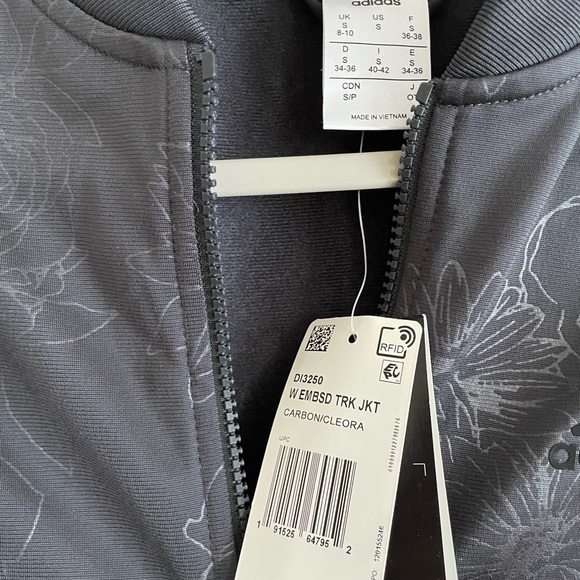 NWT Adidas Woman's 2 Tone Black/Peach Embossed Track Jacket sz Sm - Picture 2 of 4